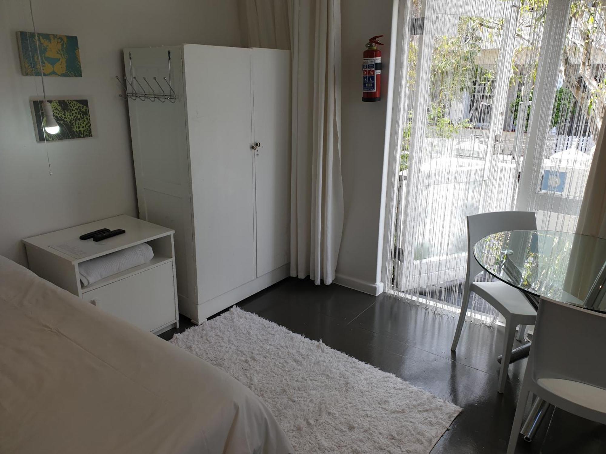 4 On Highworth Apartments And Studios Cape Town Luaran gambar