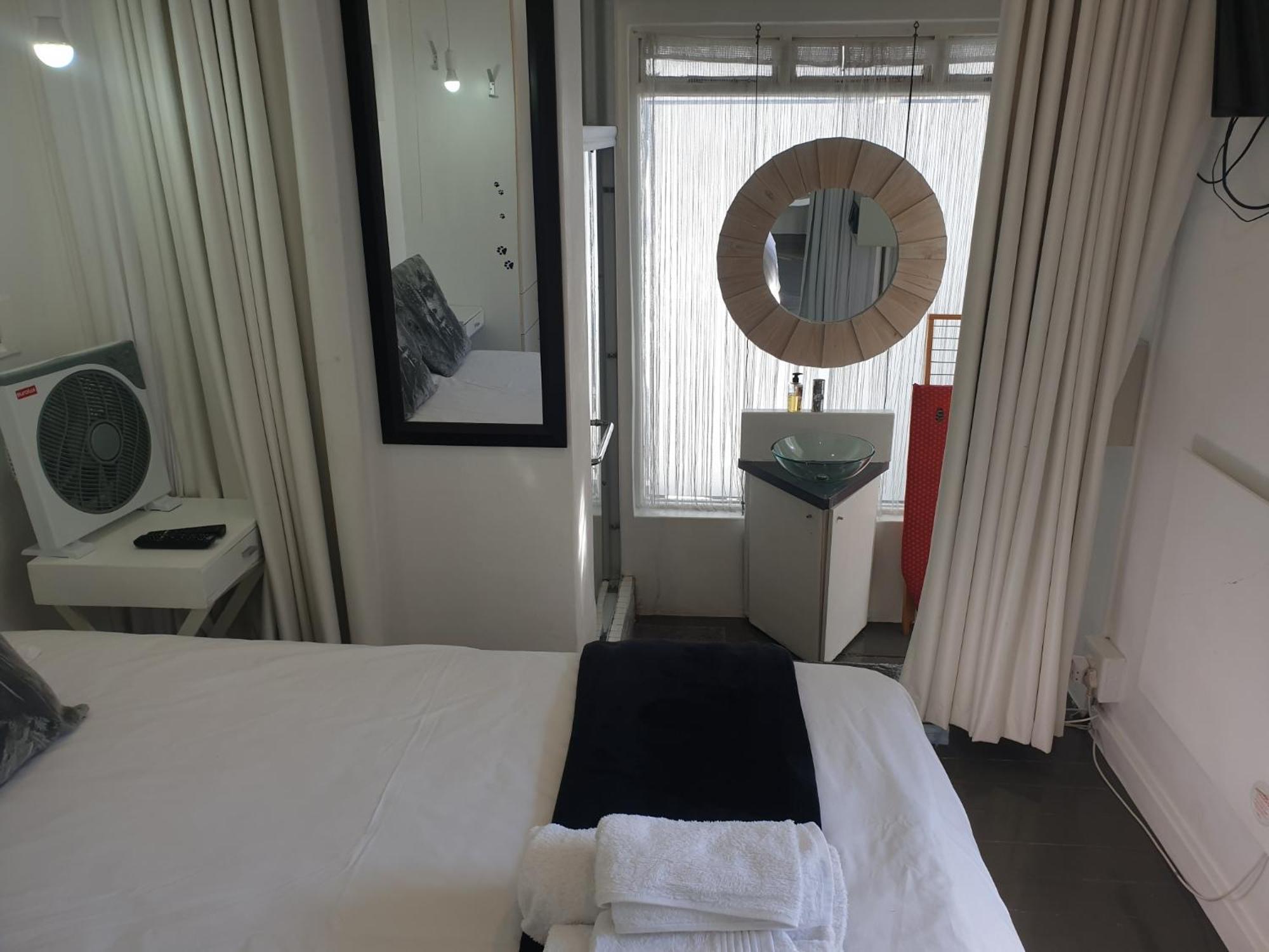 4 On Highworth Apartments And Studios Cape Town Luaran gambar