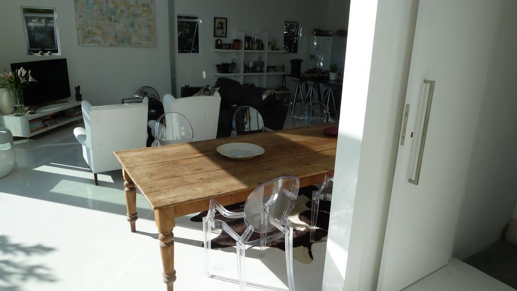 4 On Highworth Apartments And Studios Cape Town Bilik gambar