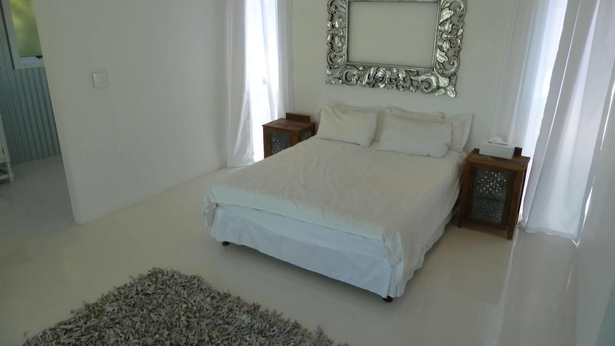4 On Highworth Apartments And Studios Cape Town Luaran gambar