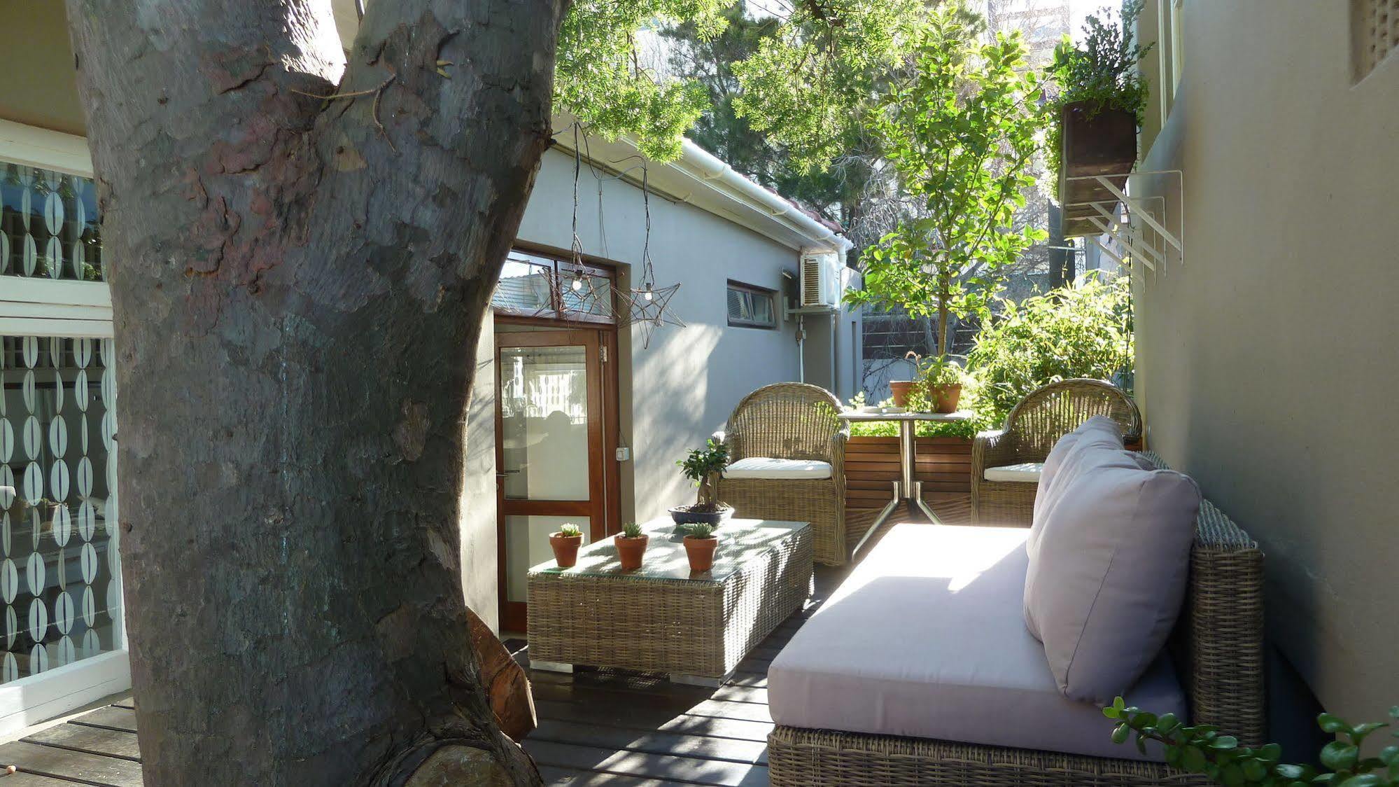 4 On Highworth Apartments And Studios Cape Town Luaran gambar