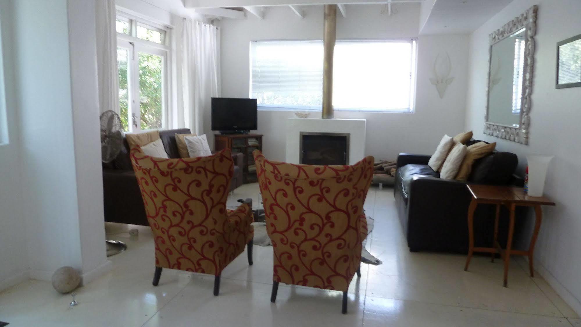 4 On Highworth Apartments And Studios Cape Town Luaran gambar