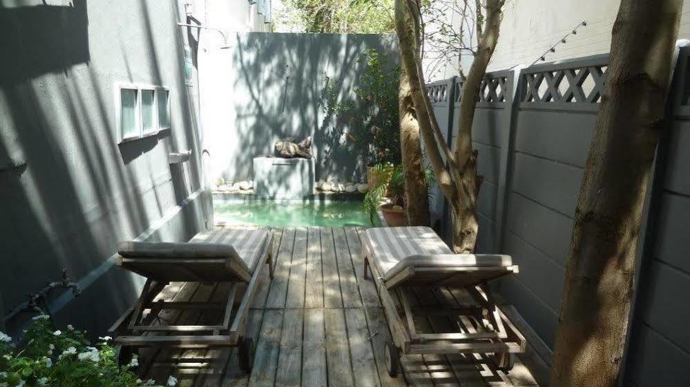 4 On Highworth Apartments And Studios Cape Town Luaran gambar